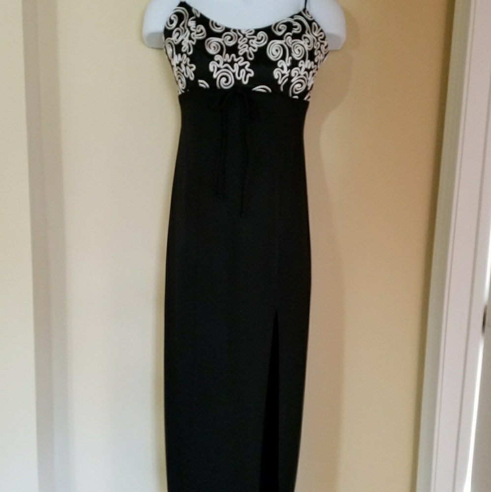 Faviana Formal Dress size: 7/8
